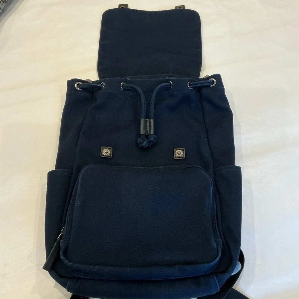 Everlane The Canvas Backpack in Navy Unisex